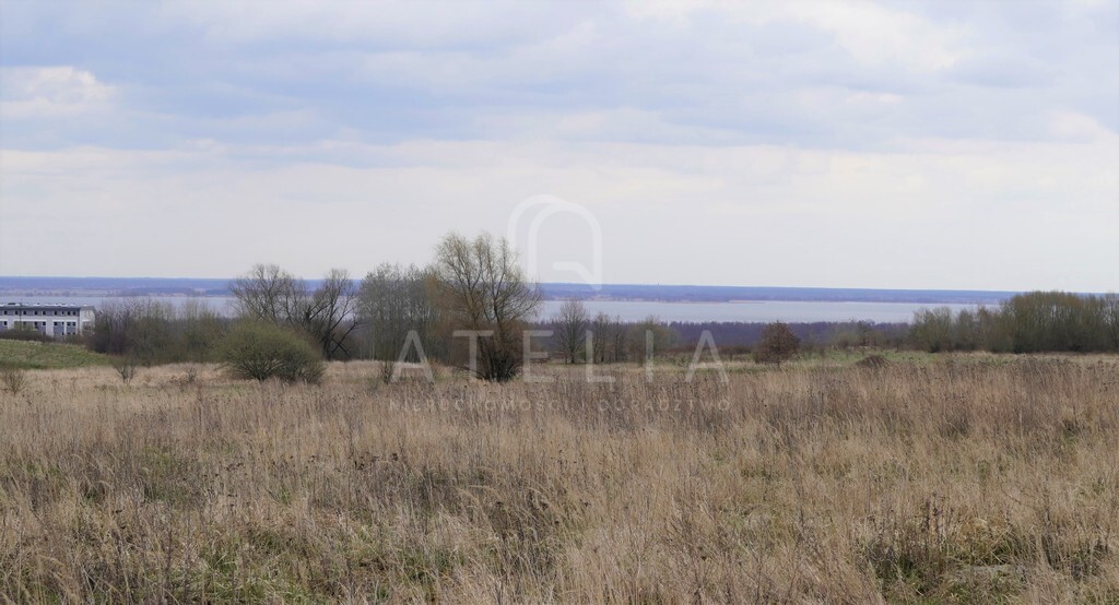 Duża działka budowlana na sprzedaż (2)