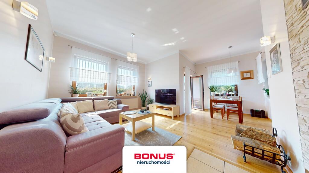 Pięknie położony dom niemal nad samym Zalewem! (4)