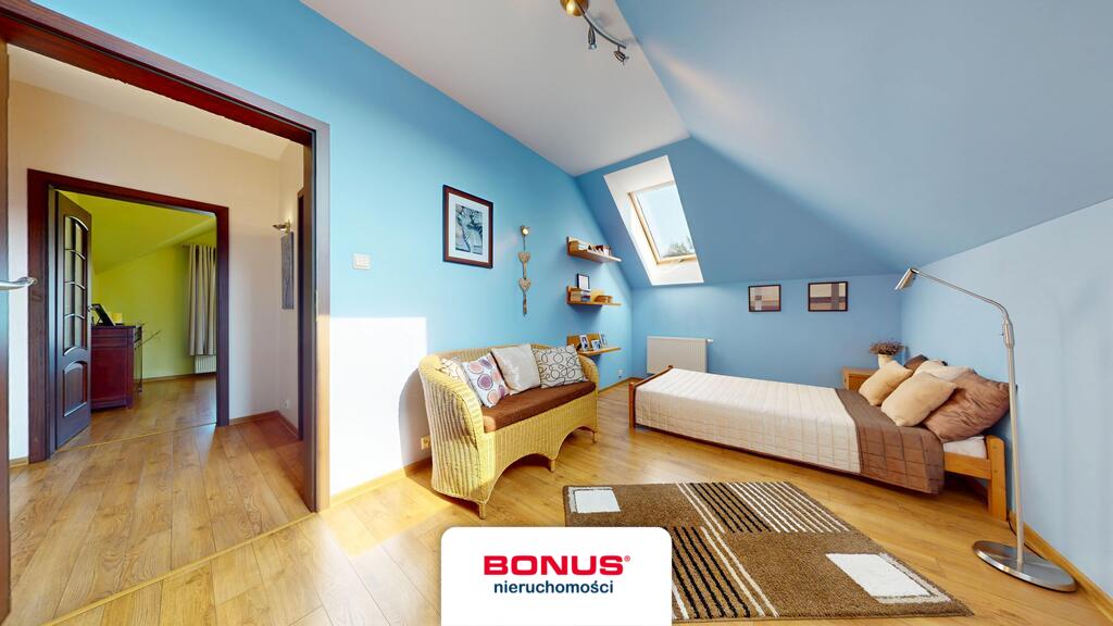 Pięknie położony dom niemal nad samym Zalewem! (15)