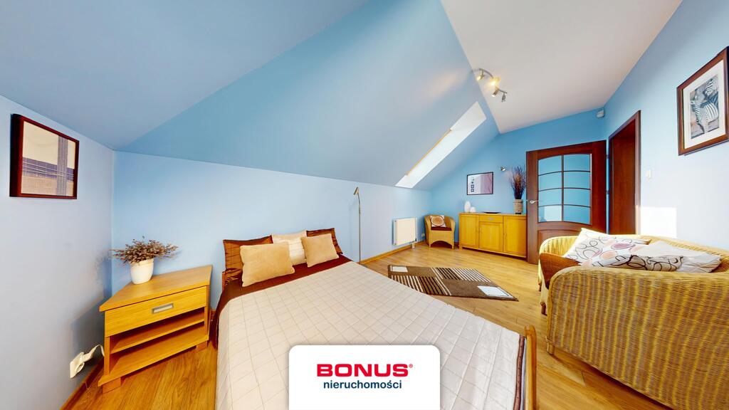 Pięknie położony dom niemal nad samym Zalewem! (16)