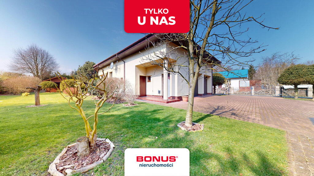 Pięknie położony dom niemal nad samym Zalewem! (1)