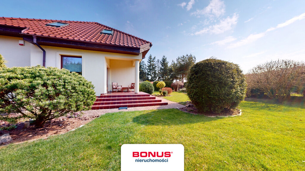 Pięknie położony dom niemal nad samym Zalewem! (2)