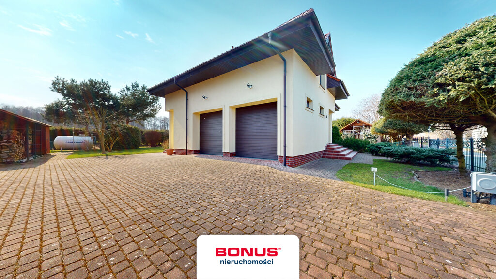 Pięknie położony dom niemal nad samym Zalewem! (3)