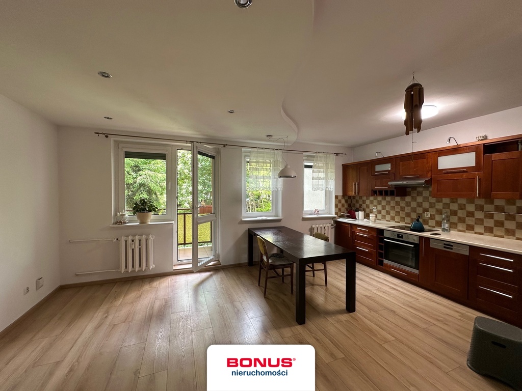 3 pok. z balkonem na 1 piętrze (3)