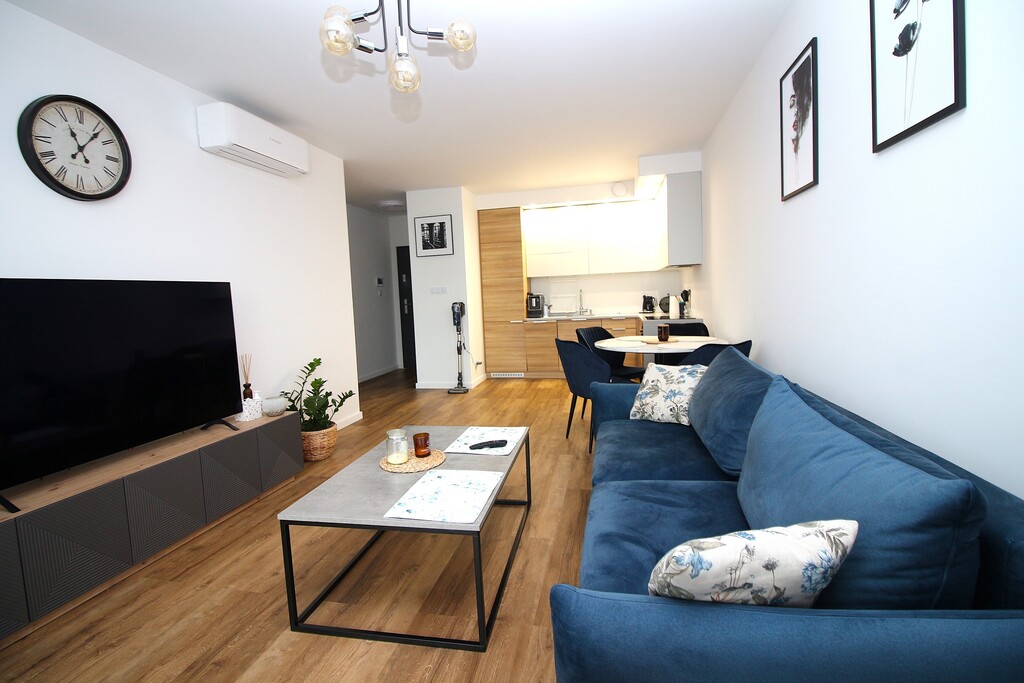 Nowoczesne mieszkanie w luksusowym apartamentowcu (2)