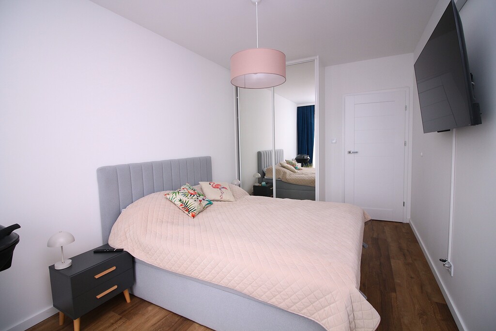 Nowoczesne mieszkanie w luksusowym apartamentowcu (4)