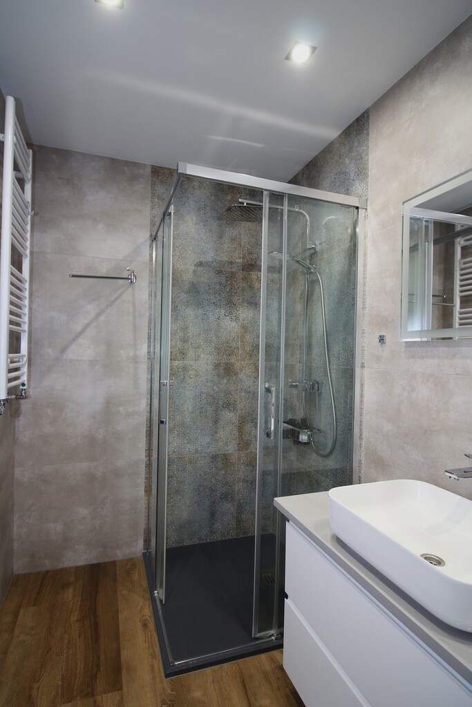 Nowoczesne mieszkanie w luksusowym apartamentowcu (6)