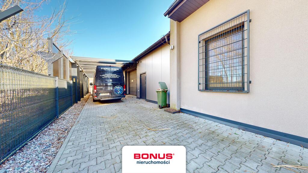 Obiekt o wielu możliwościach położony 1 km od S10 (17)