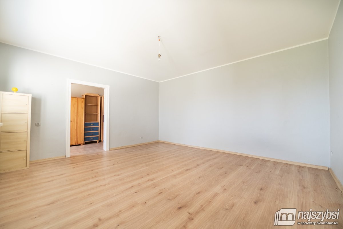 ŚWINOUJŚCIE - 150 metrowy dom do remontu (11)