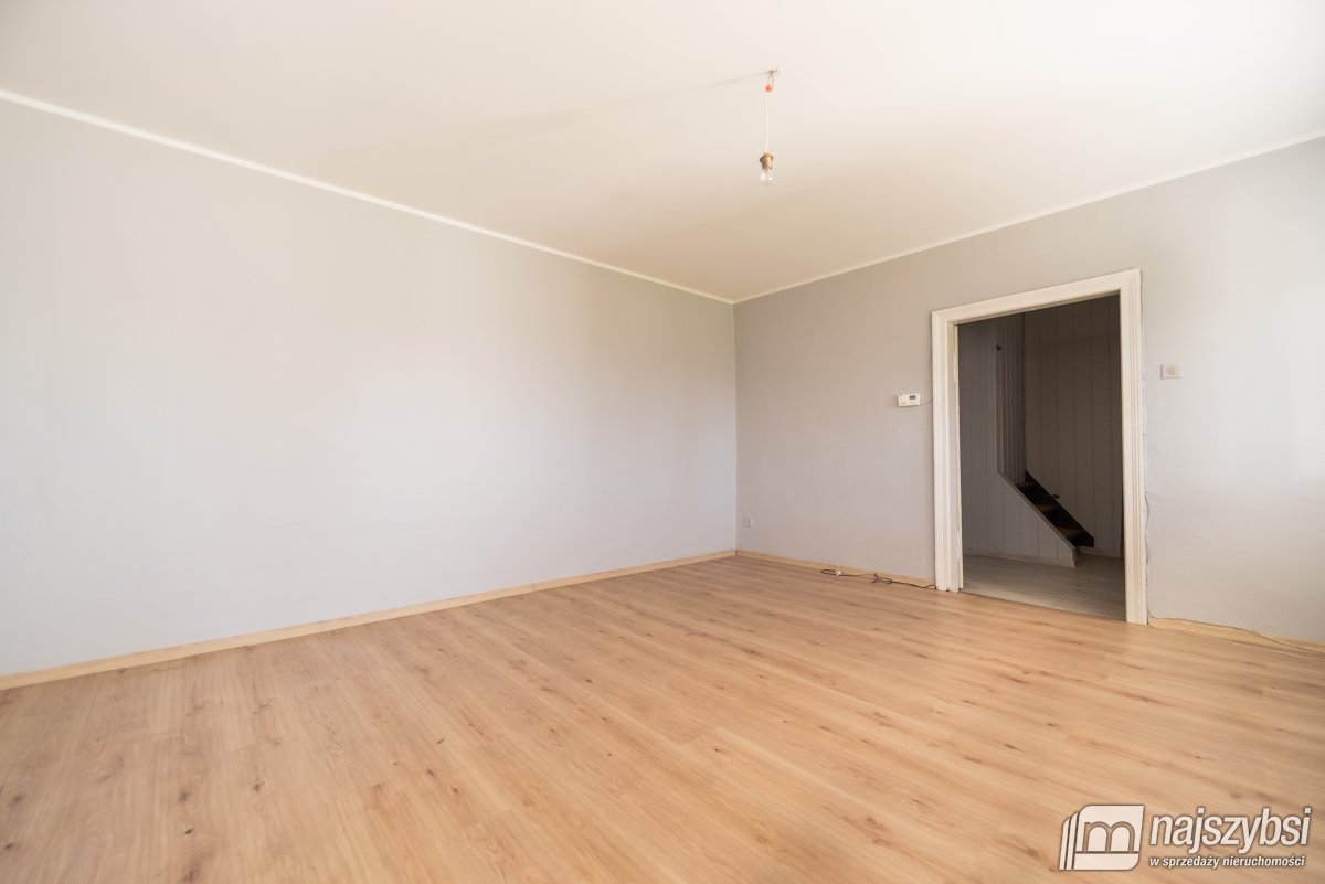 ŚWINOUJŚCIE - 150 metrowy dom do remontu (14)