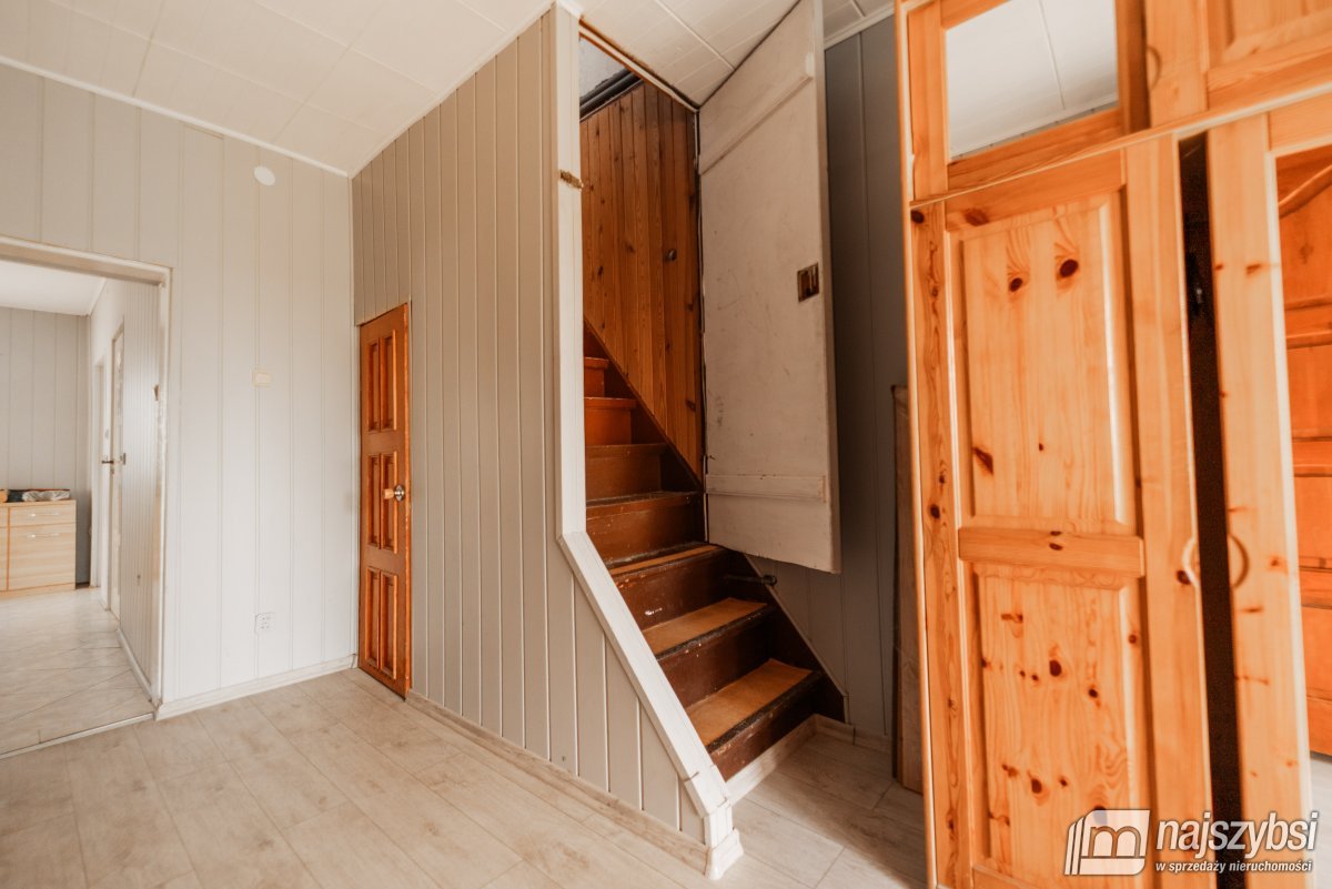 ŚWINOUJŚCIE - 150 metrowy dom do remontu (15)