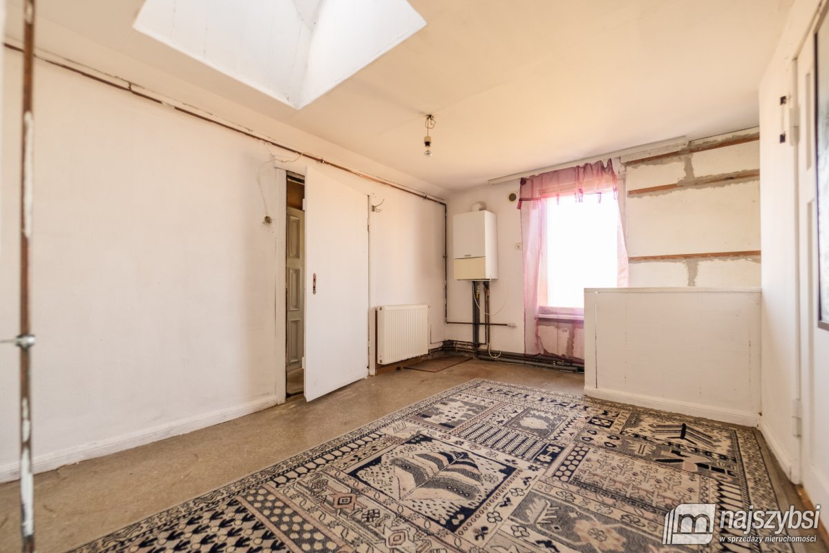 ŚWINOUJŚCIE - 150 metrowy dom do remontu (17)