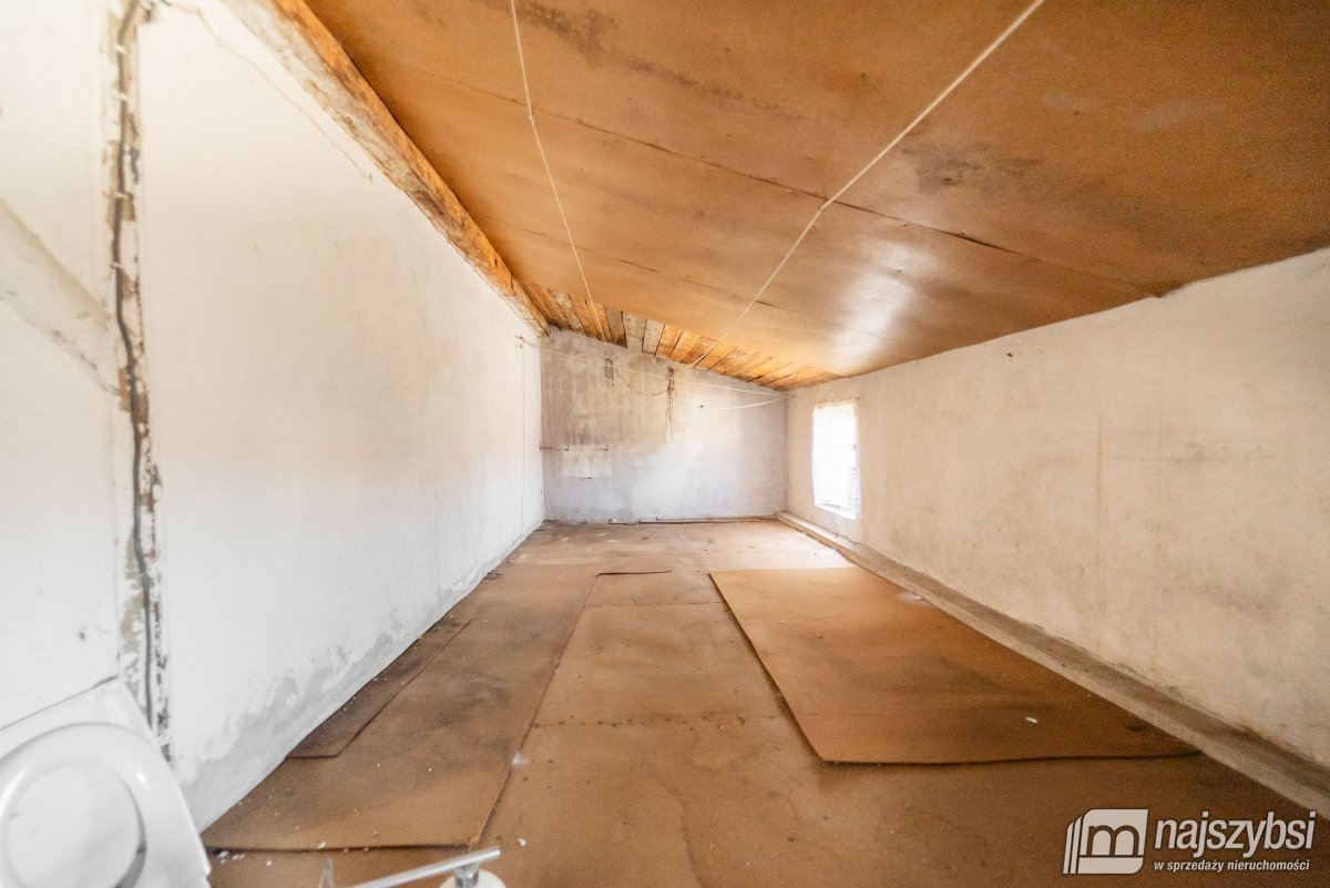 ŚWINOUJŚCIE - 150 metrowy dom do remontu (21)