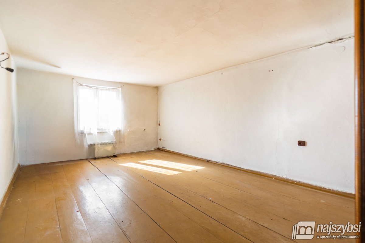 ŚWINOUJŚCIE - 150 metrowy dom do remontu (23)