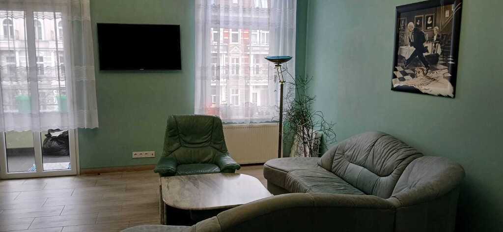 Klimatyczne mieszkanie w kamienicy w centrum (7)