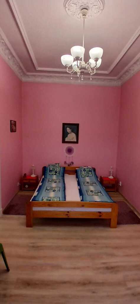 Klimatyczne mieszkanie w kamienicy w centrum (11)