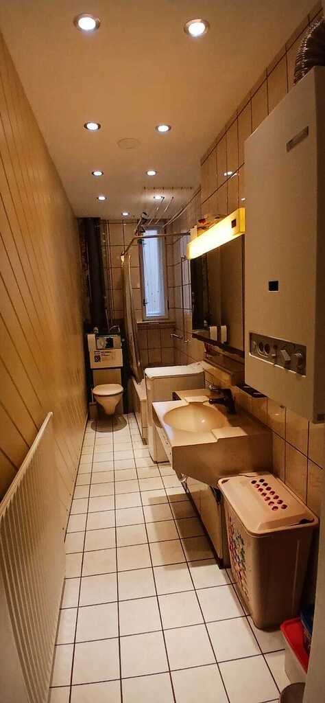 Klimatyczne mieszkanie w kamienicy w centrum (15)