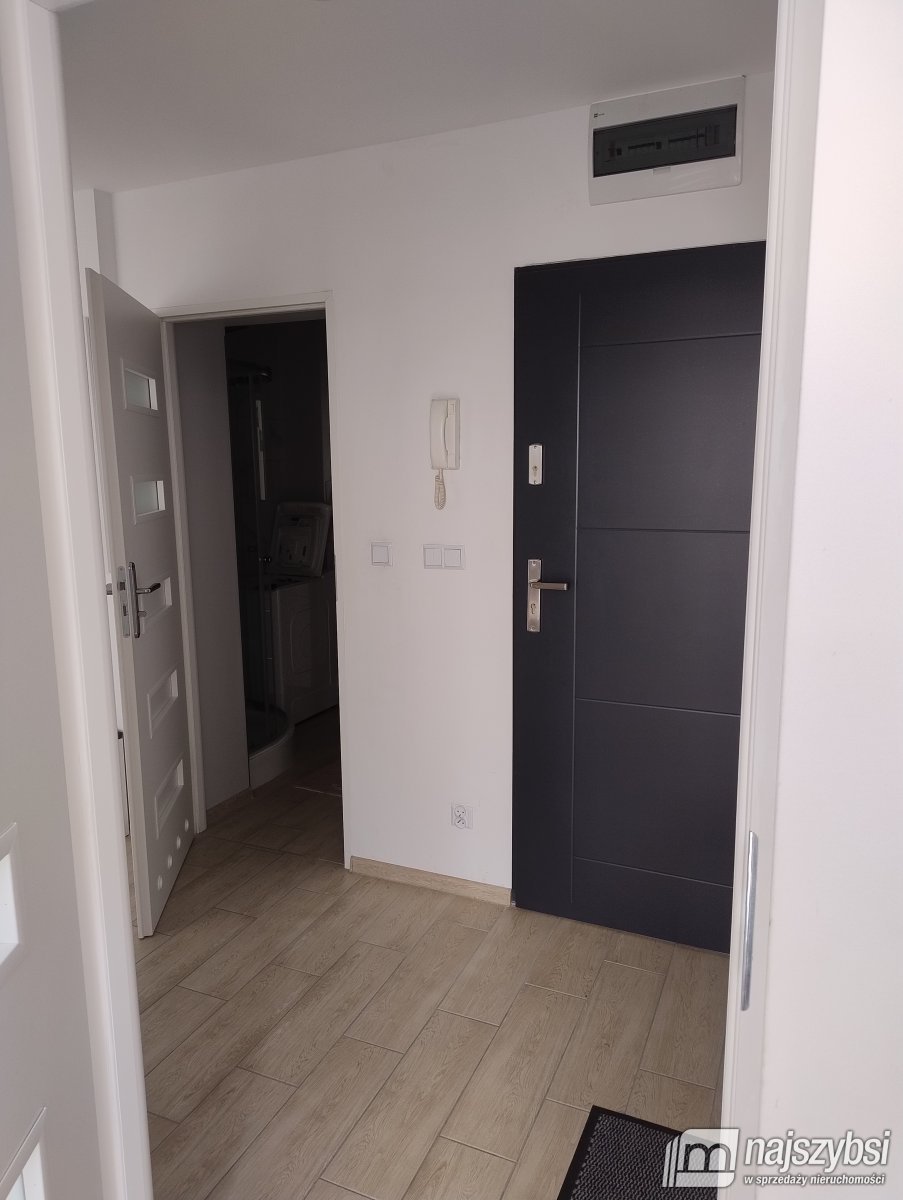 Kołobrzeg-mieszkanie 3 pokojowe w ścisłym centrum (10)