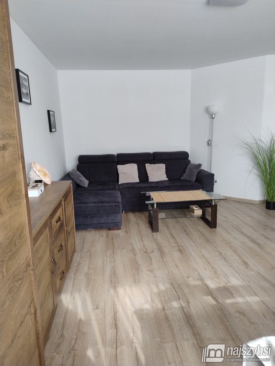 Kołobrzeg-mieszkanie 3 pokojowe w ścisłym centrum (3)