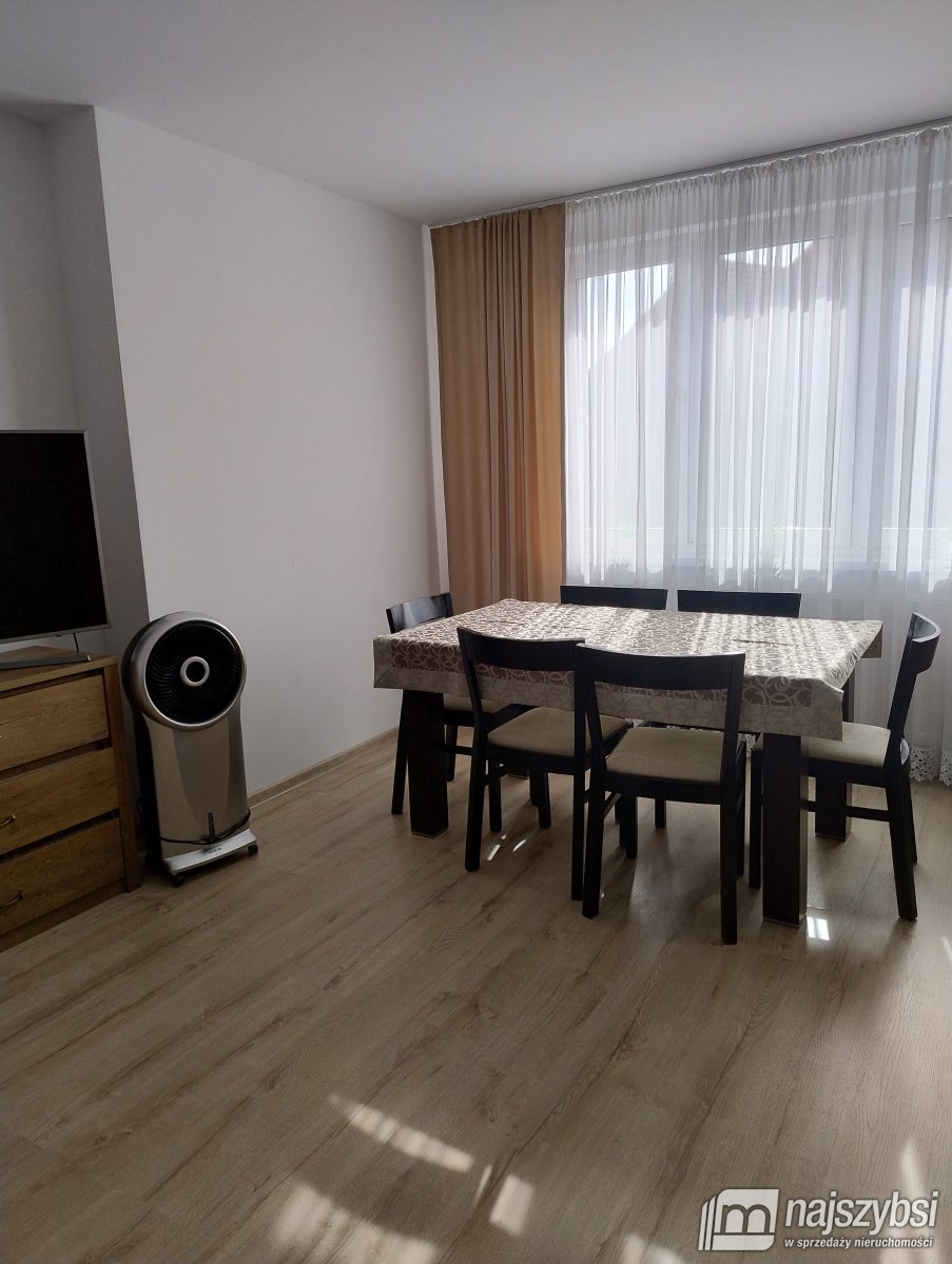 Kołobrzeg-mieszkanie 3 pokojowe w ścisłym centrum (5)
