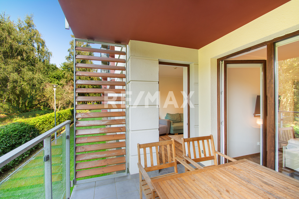 Urokliwy Apartament z Widokiem na Las Nadmorski (9)