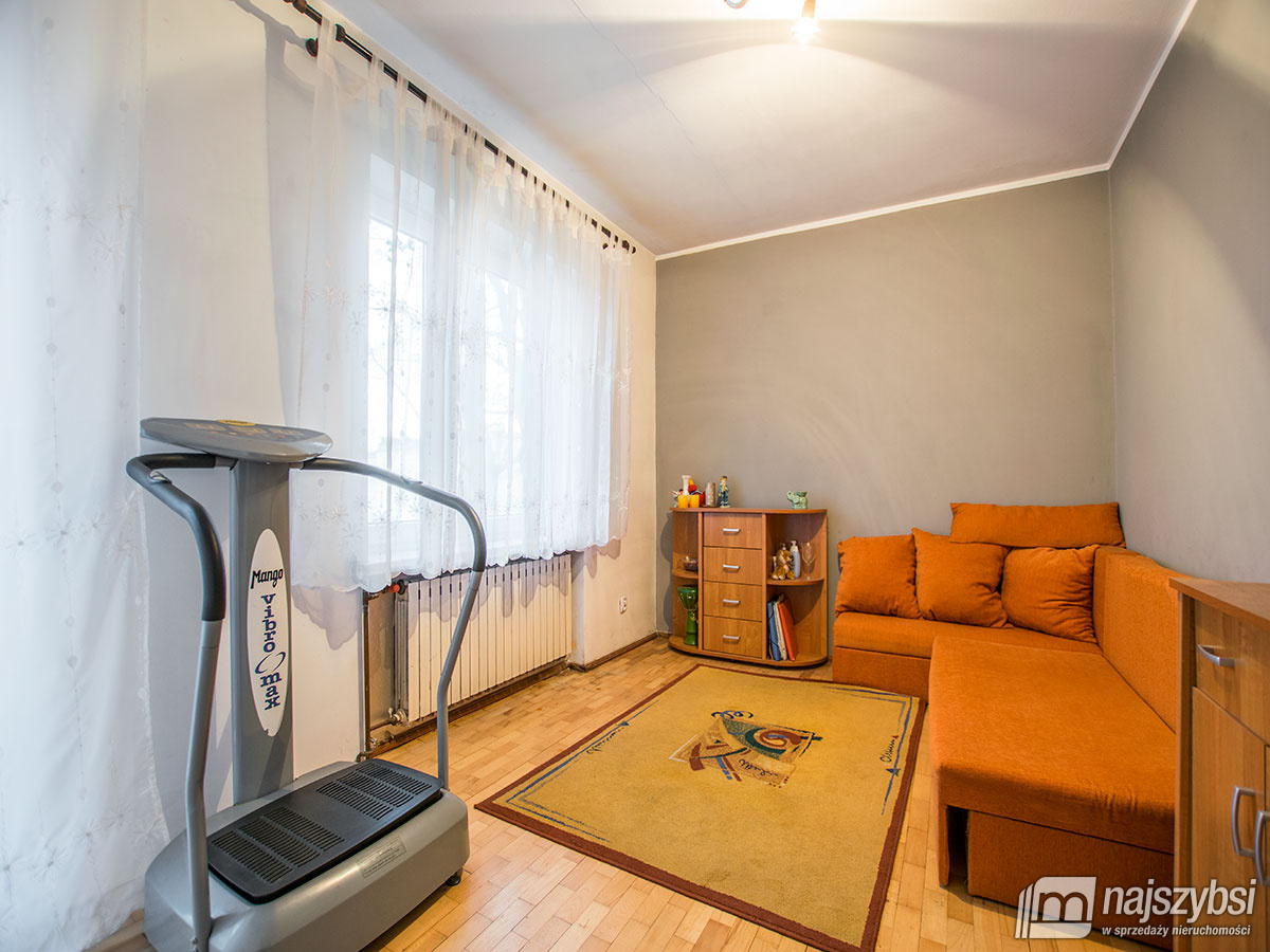 DOM- BLISKO CENTRUM  (11)