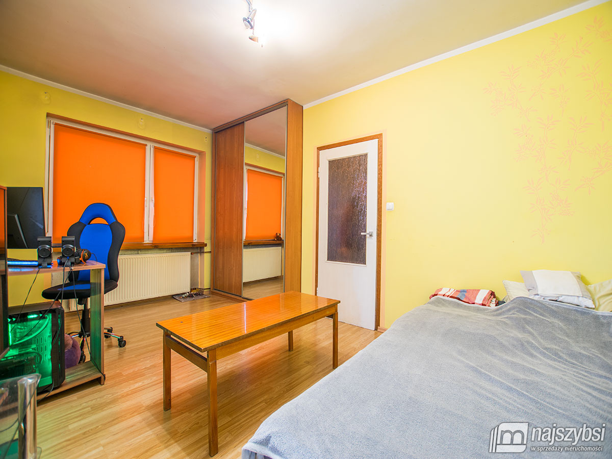 DOM- BLISKO CENTRUM  (15)