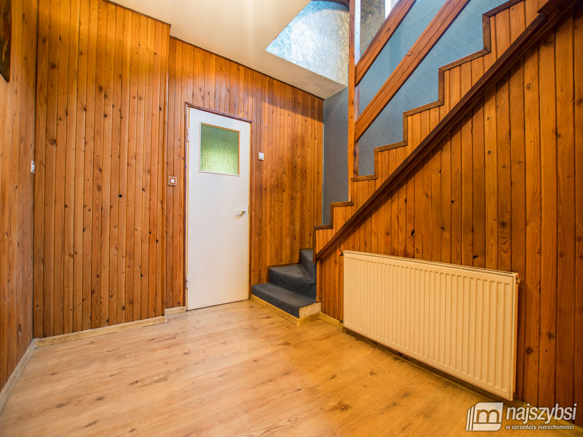 DOM- BLISKO CENTRUM  (17)