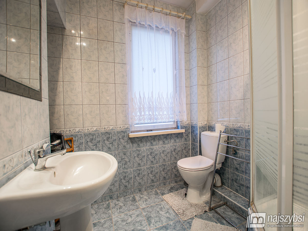 DOM- BLISKO CENTRUM  (9)