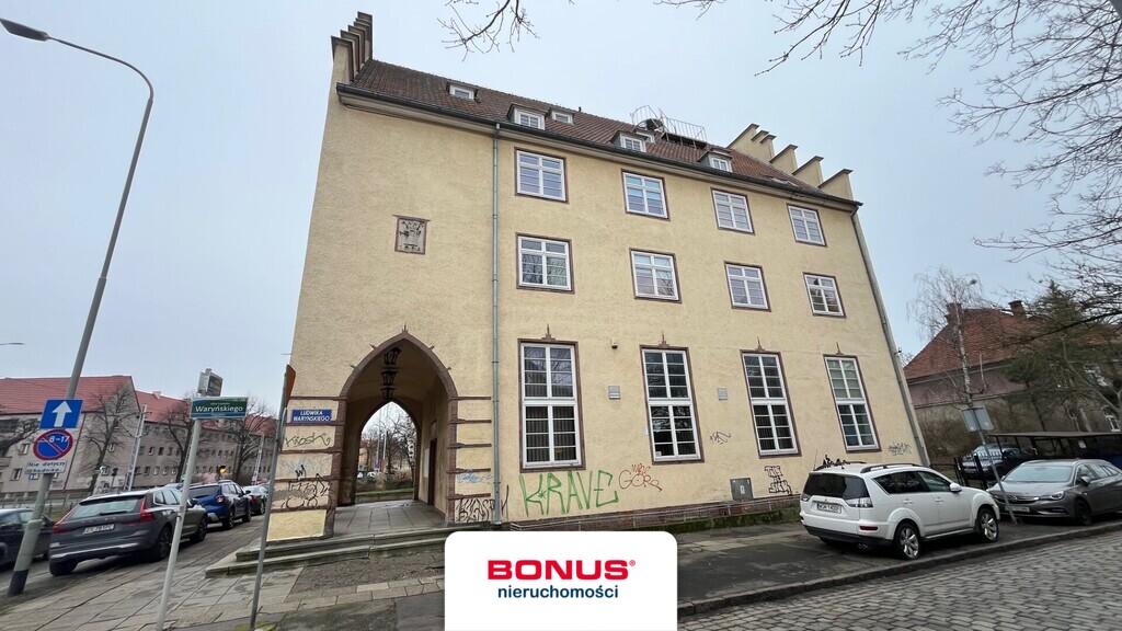 Budynek biurowy- top lokalizacja (3)