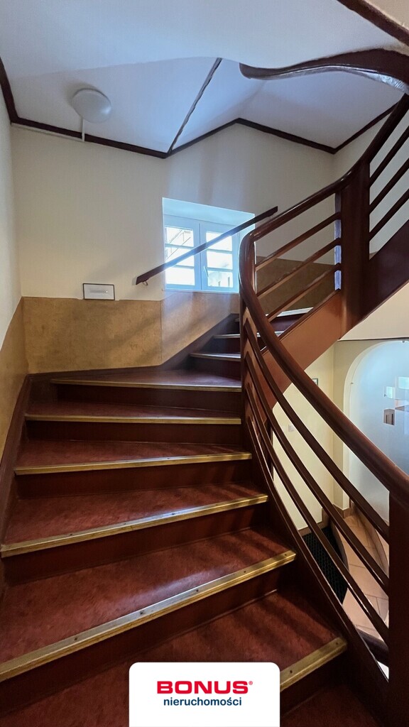 Budynek biurowy- top lokalizacja (8)