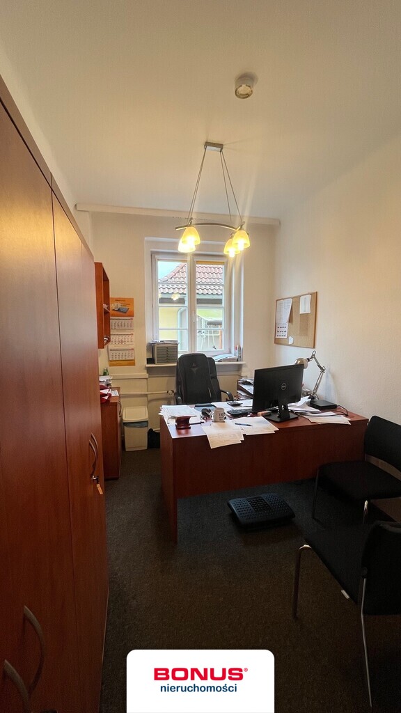 Budynek biurowy- top lokalizacja (27)