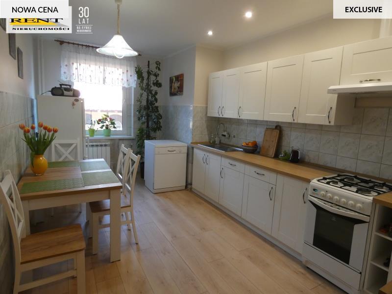 Solidny  duży dom  w otoczeniu bujnej zieleni ! (4)