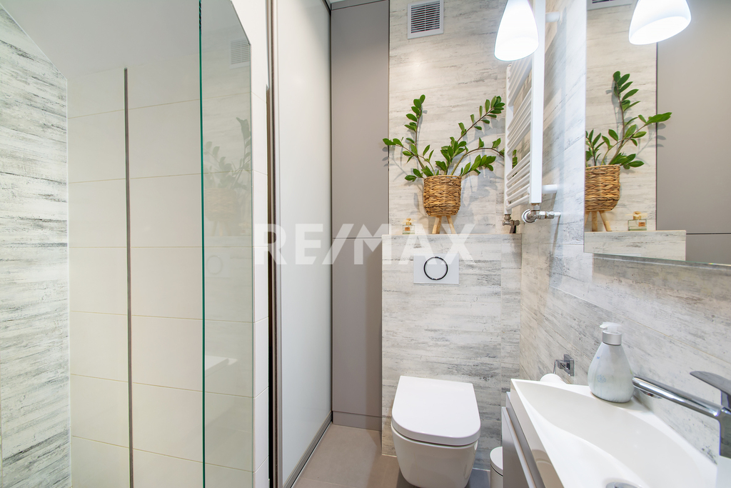 Wspaniałe i rodzinne dwupoziomowe mieszkanie (10)