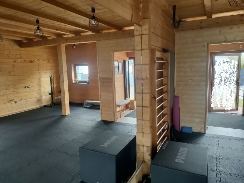 Na wynajem klimatyczny lokal na Warszewie 65m2 (3)