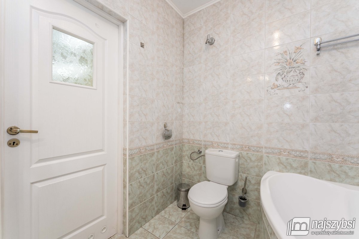 Kołobrzeg-przestronne mieszkanie w centrum (6)