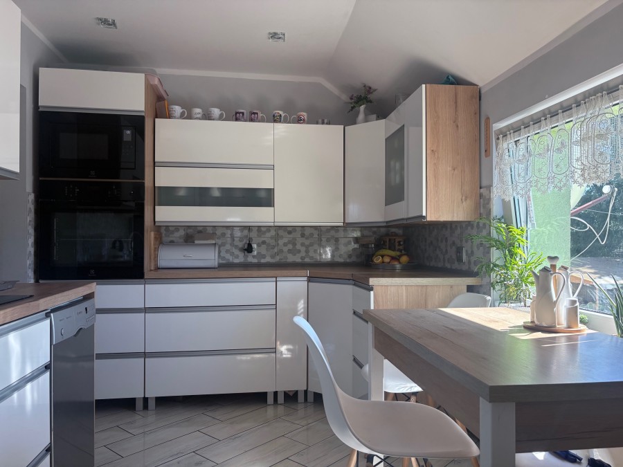 MIESZKANIE W DOMU Z DZIAŁKĄ (5)