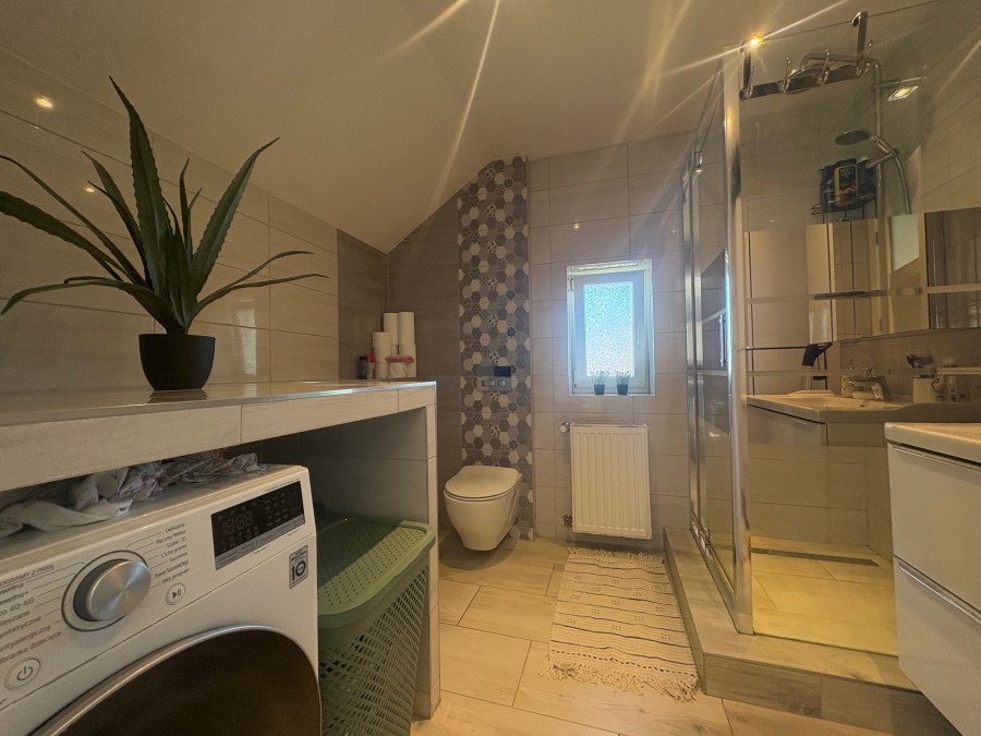 MIESZKANIE W DOMU Z DZIAŁKĄ (10)