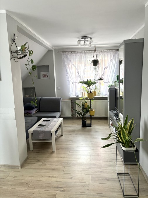 MIESZKANIE W DOMU Z DZIAŁKĄ (3)