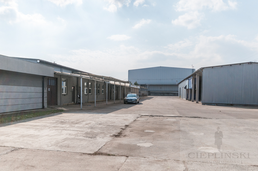 Hala produkcyjno-magazynowa z dużym placem + wiata (4)