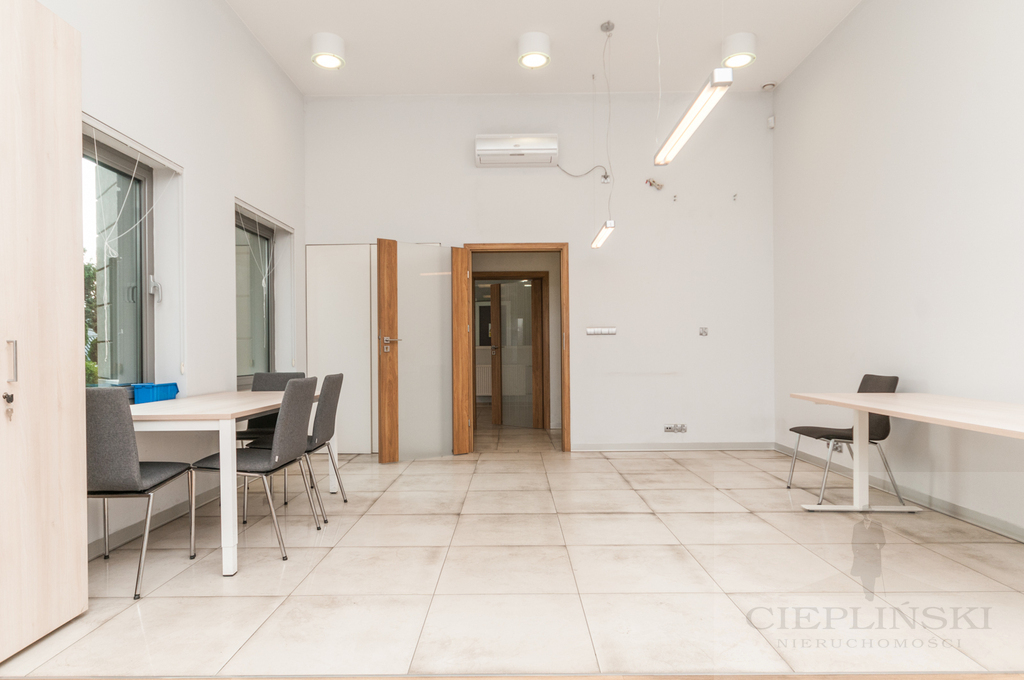 Hala produkcyjno-magazynowa z dużym placem + wiata (18)