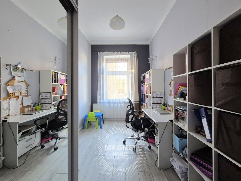 4 pokoje z potencjałem blisko Wałów Chrobrego (7)