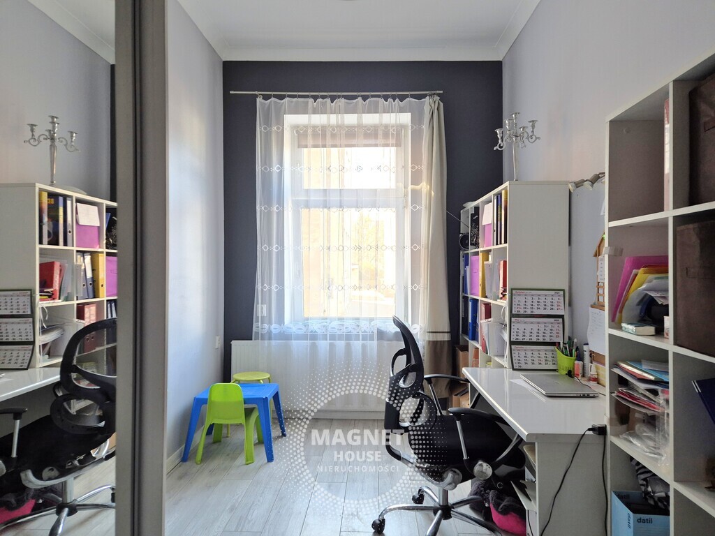 4 pokoje z potencjałem blisko Wałów Chrobrego (8)