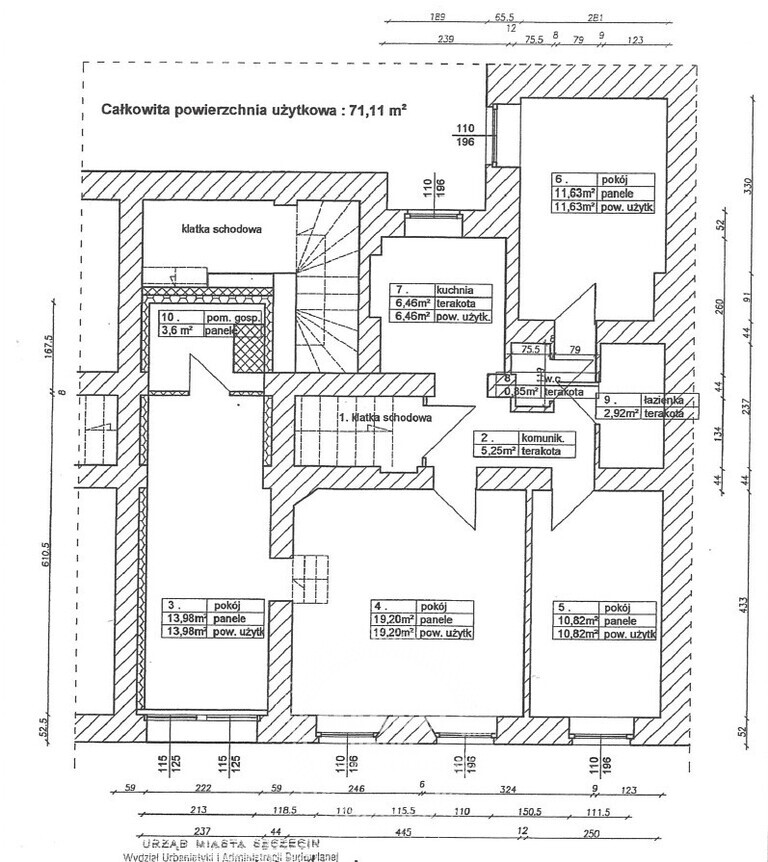 4 pokoje z potencjałem blisko Wałów Chrobrego (19)