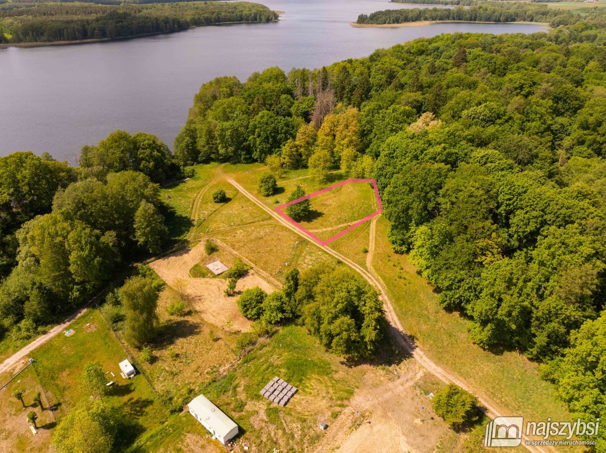 Cieszyno Łobeskie - Działka nad samym jeziorem  (1)