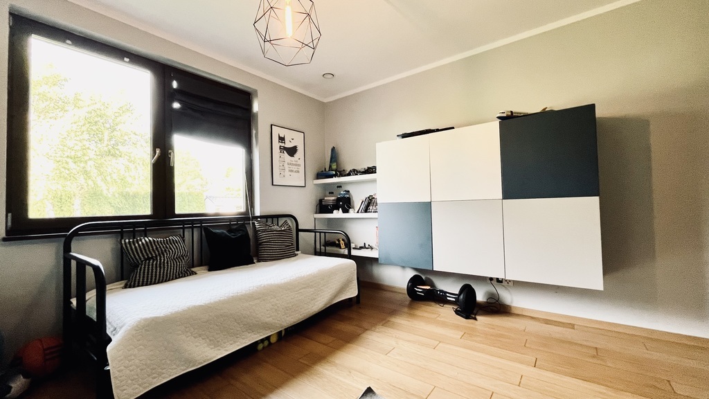 Nowoczesny dom z dala od zgiełku miasta - Załom (9)