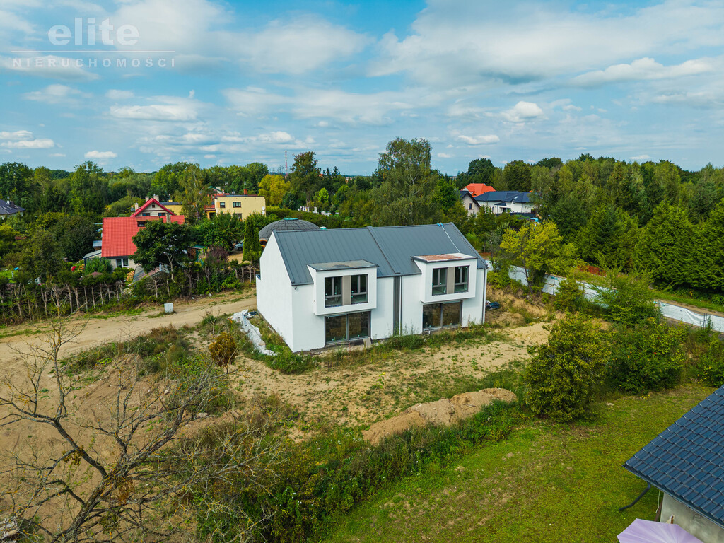 Drawsko Pomorskie, bliźniak przy jeziorze (6)