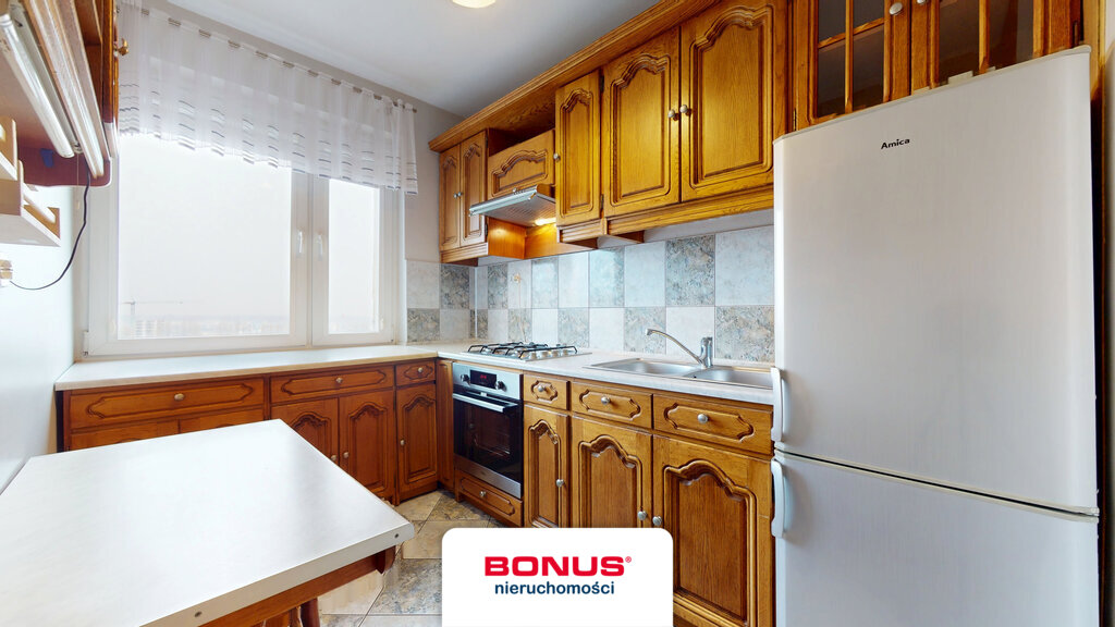 3 pokoje z parkingiem i widokiem, os. Słoneczne. (10)