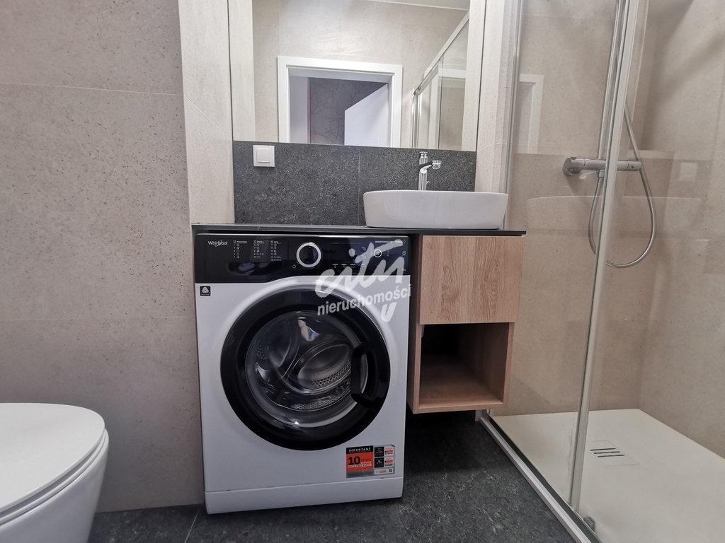 Nowa kawalerka! Super lokalizacja! (4)