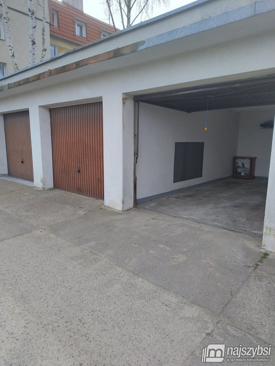 Kołobrzeg - garaż przy ul. Trzebiatowskiej (10)